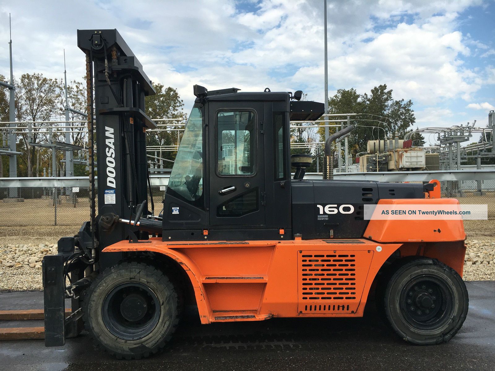 2014 Doosan D160 5 36, 000lb Forklift Pneumatic Tire Diesel