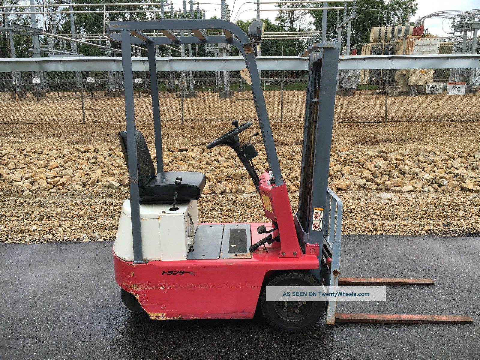 Ultra Compact Nyk Fb5 1000lb Forklift,  Pneumatic Ride On Eectric Forklifts photo