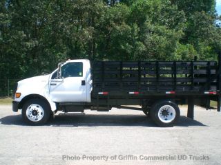 2004 Ford F650 Flatbed Lift Gate Just 22k Mi Non Cdl One Owner photo