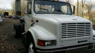 1996 International 4700 Cab&chassis photo