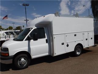 2016 Chevrolet Express Commercial Cutaway N/a photo