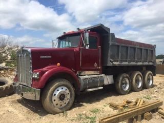 1993 Kenworth W900b photo