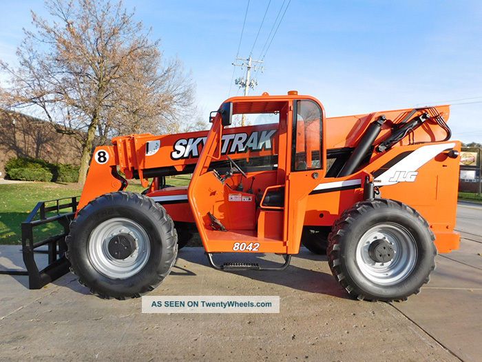2007 Skytrak 8042 8000lb Pneumatic Telehandler Diesel Lift Truck 4x4x4 Forklifts photo