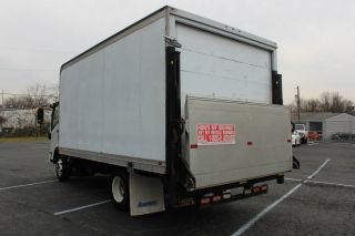 2011 Isuzu Npr 14 ' Box Truck photo