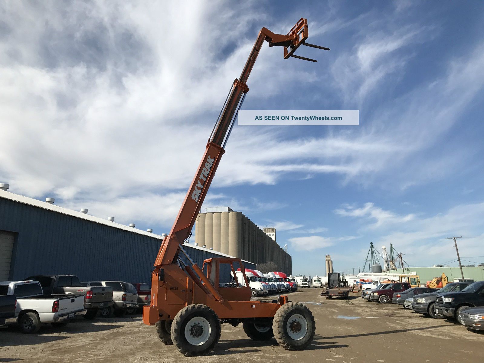 Sky Trak 6036 Telescopic Forklift Telehandler 6k Lbs 4 Wheel Drive