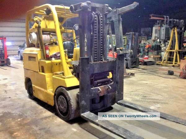 Yale 22,  000lb Capacity Fork Lift W/riggers Boom Forklifts photo