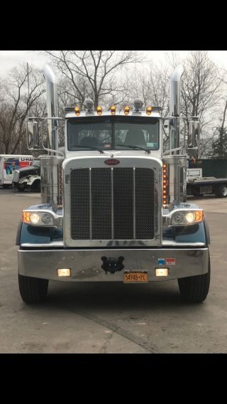 Peterbilt Tractor,  Gliders,  Peterbilt,  Tractor, , ,  2017 photo