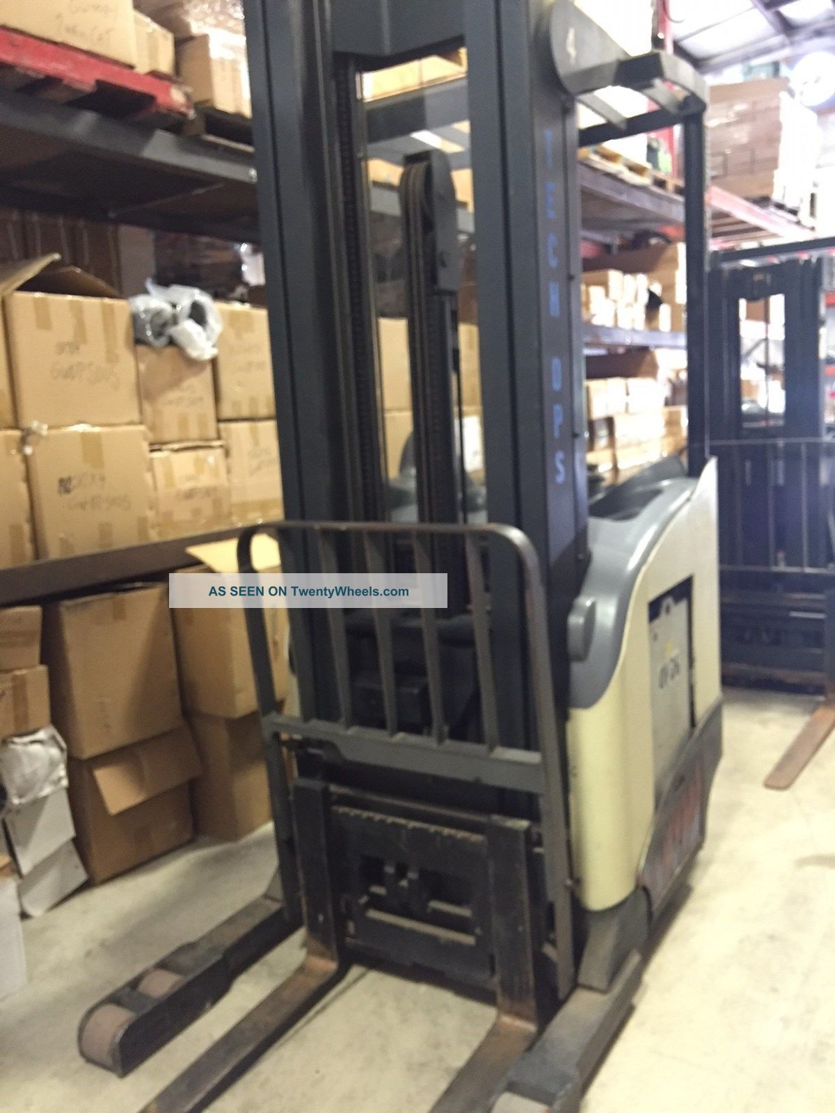 crown stand up forklift controls