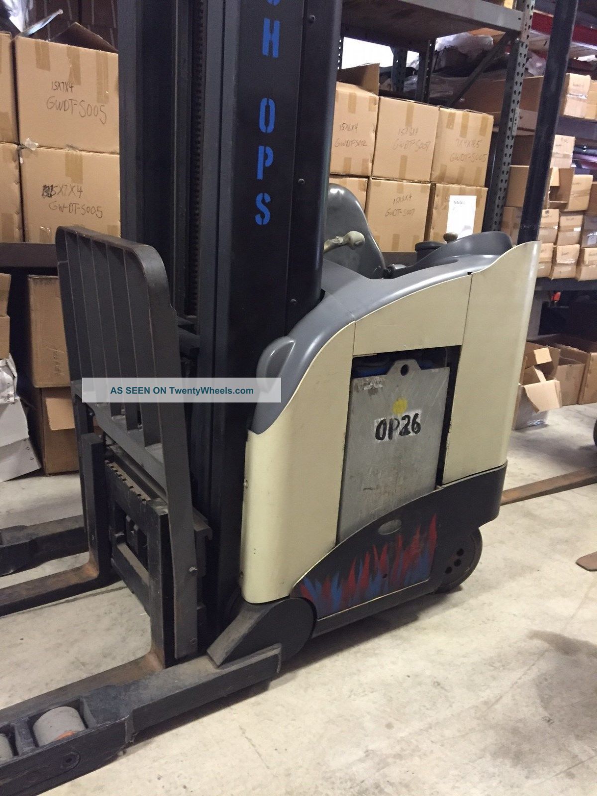 Crown Rr5220 45 Stand Up Reach Forklift Lift Truck