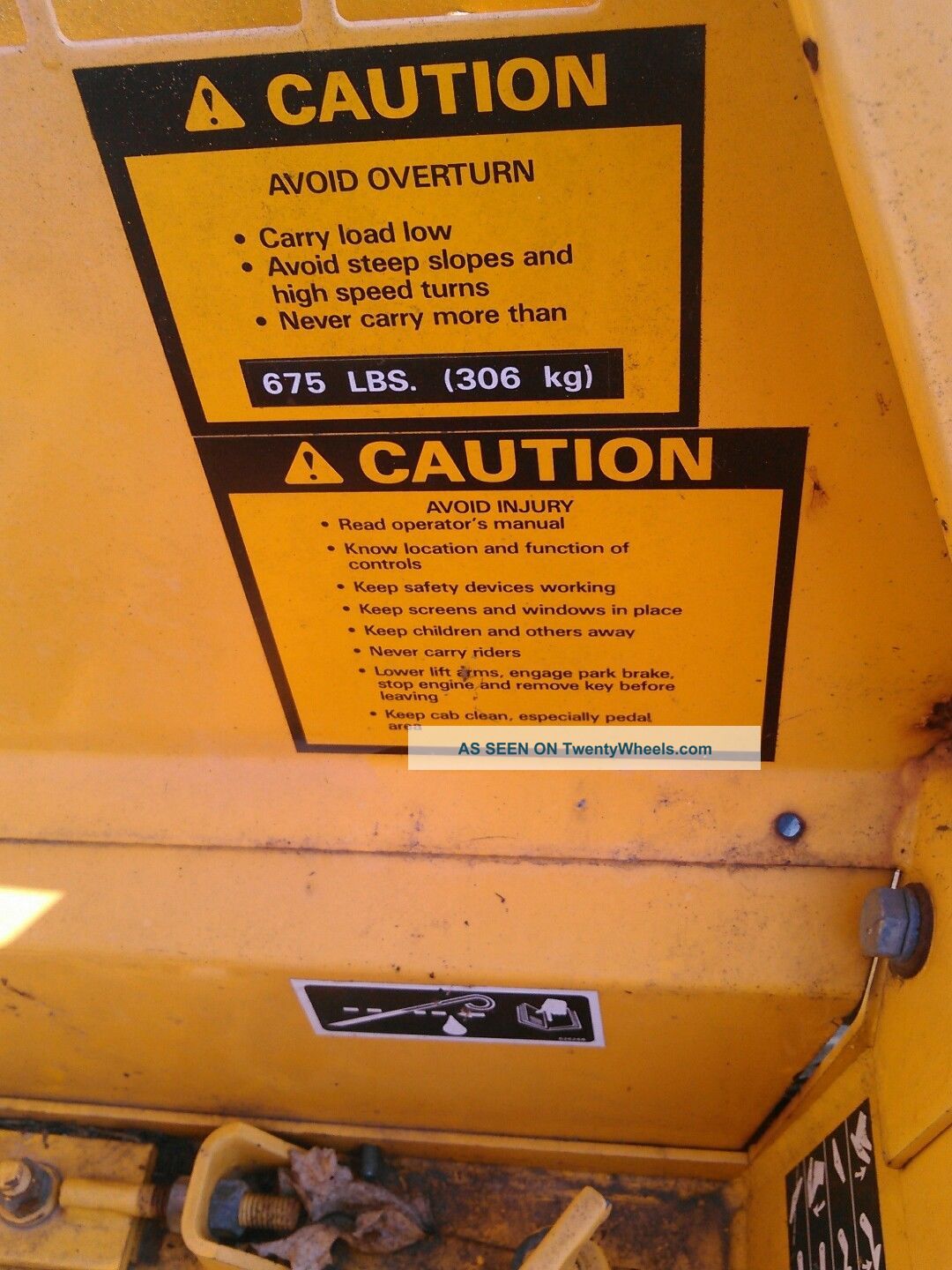 John Deere 375 Skid Steer Skid Steer Loaders photo