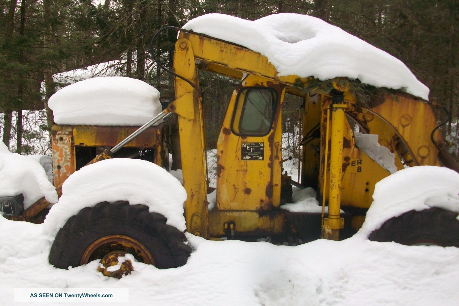 1974 Pettibone 8 Rough Terraine Forklift Loader Forklifts photo