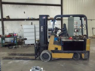 12,  000 Lbs.  Yale Electric Forklift With 6 ' Forks photo