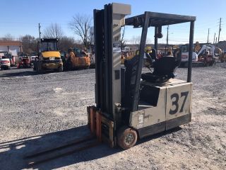 Crown 35sctt - S Battery Operated Warehouse Forklift. photo