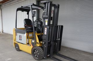 2011 Cat E6500 Electric Forklift 265 Hours photo