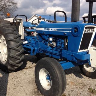 Ford 7600 Tractor photo