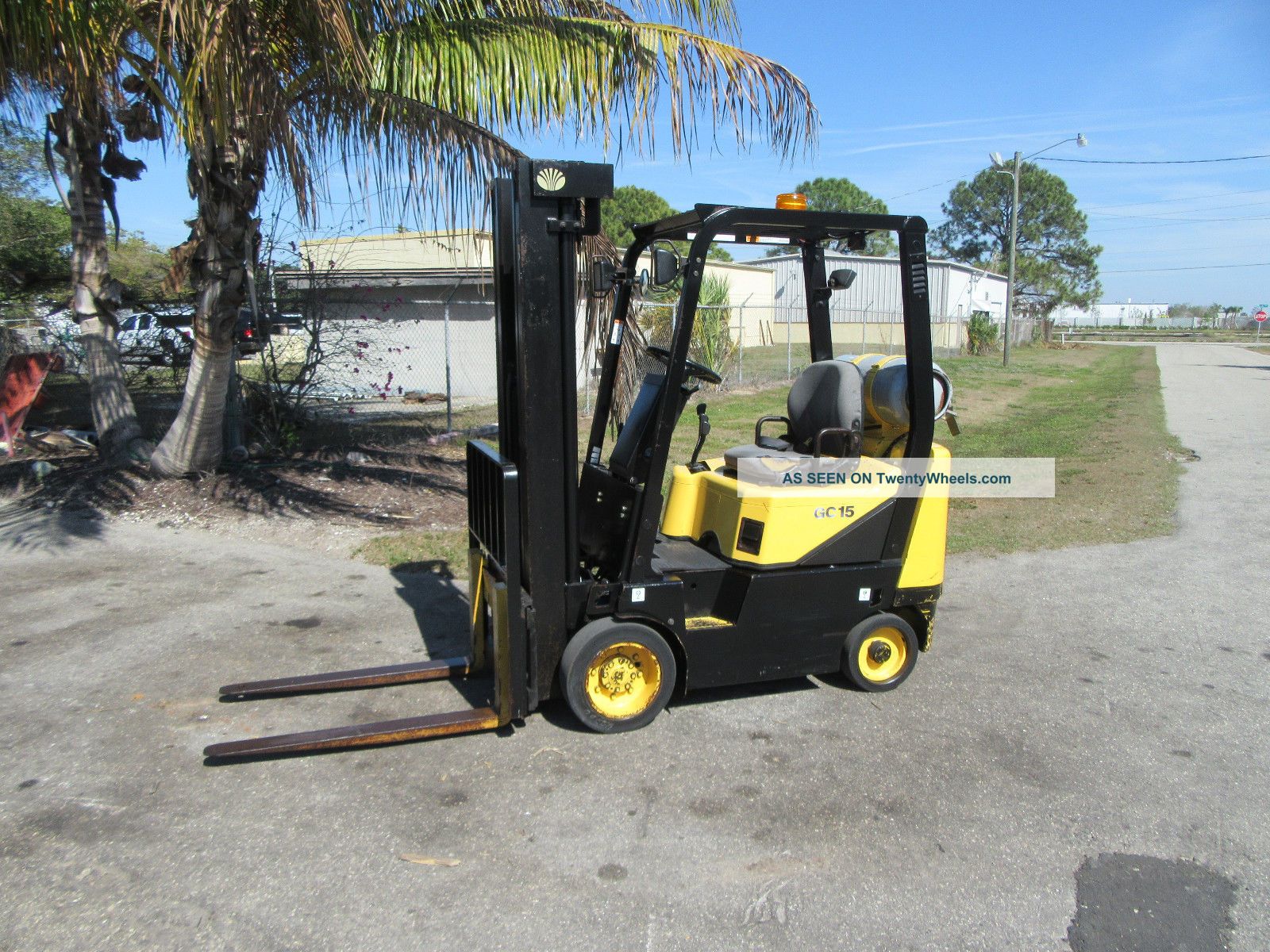 Daewoo Gc15 3000lb Forklift Pneumatic Tires Automatic Propane Side Shift 677 Hrs See more Daewoo GC15 3000lb Forklift Pneumatic Tires Au... photo