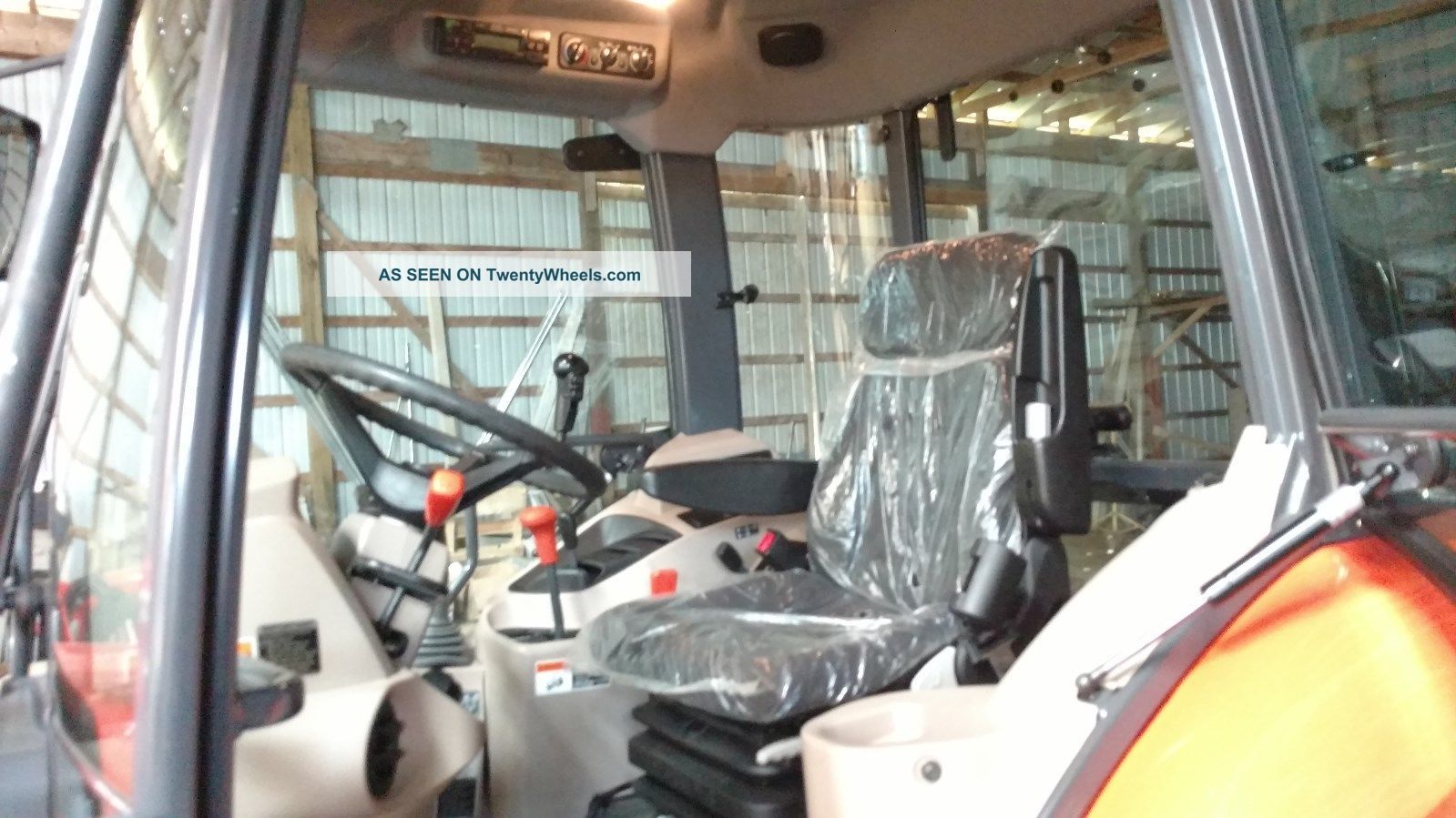 2016 Kubota Tractor M70/60hdc12 Cab, Xm Radio, Am/fm, Ac/heat