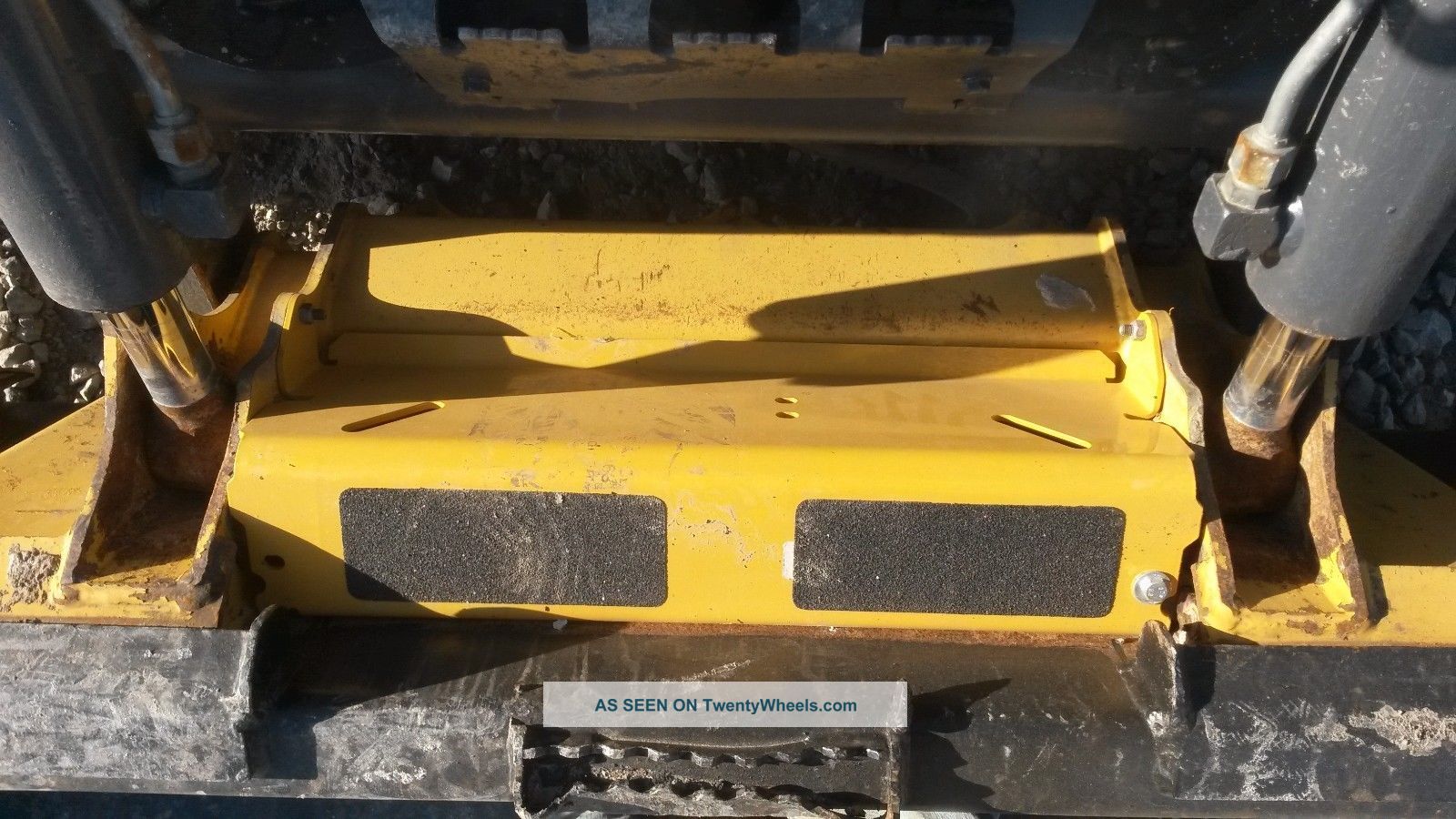 2015 Deere 323e Track Skid Steer,  1230 Hrs,  Cab/heat,  2 Speed,  Availabl Skid Steer Loaders photo