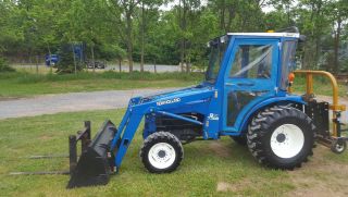 1998 Holland 1630 Compact Tractor W/loader & Curtis Cab photo